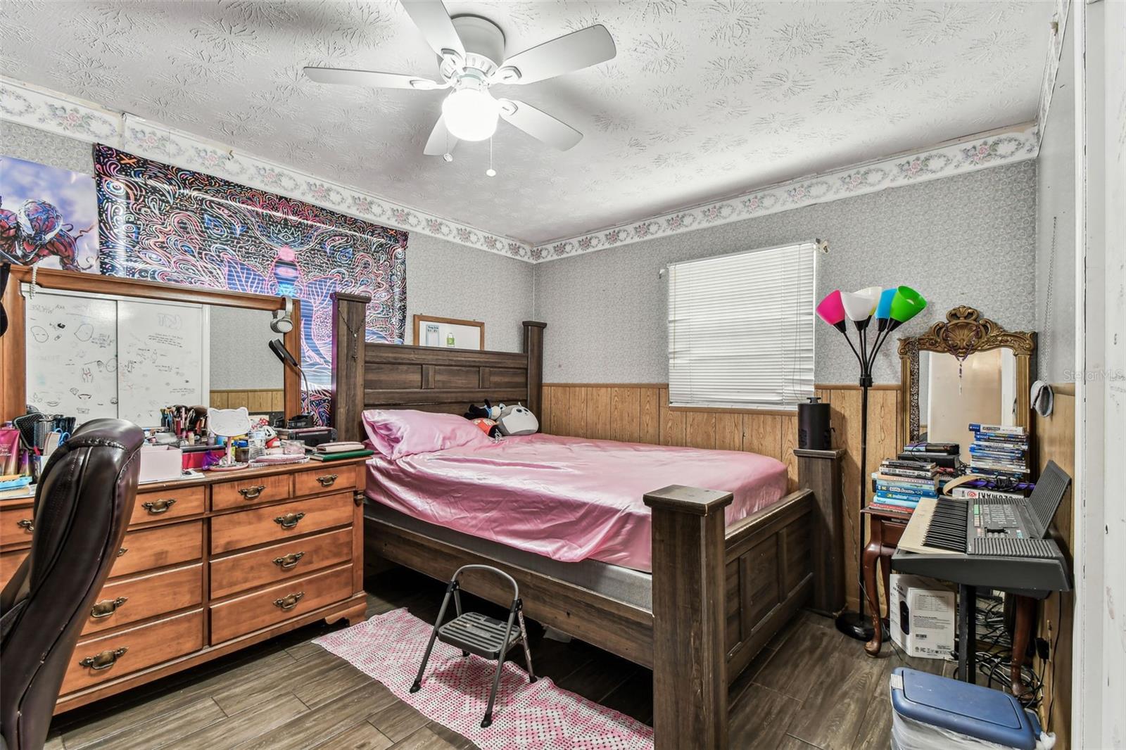 Image 18 of 37 For 6171 Hill View Court