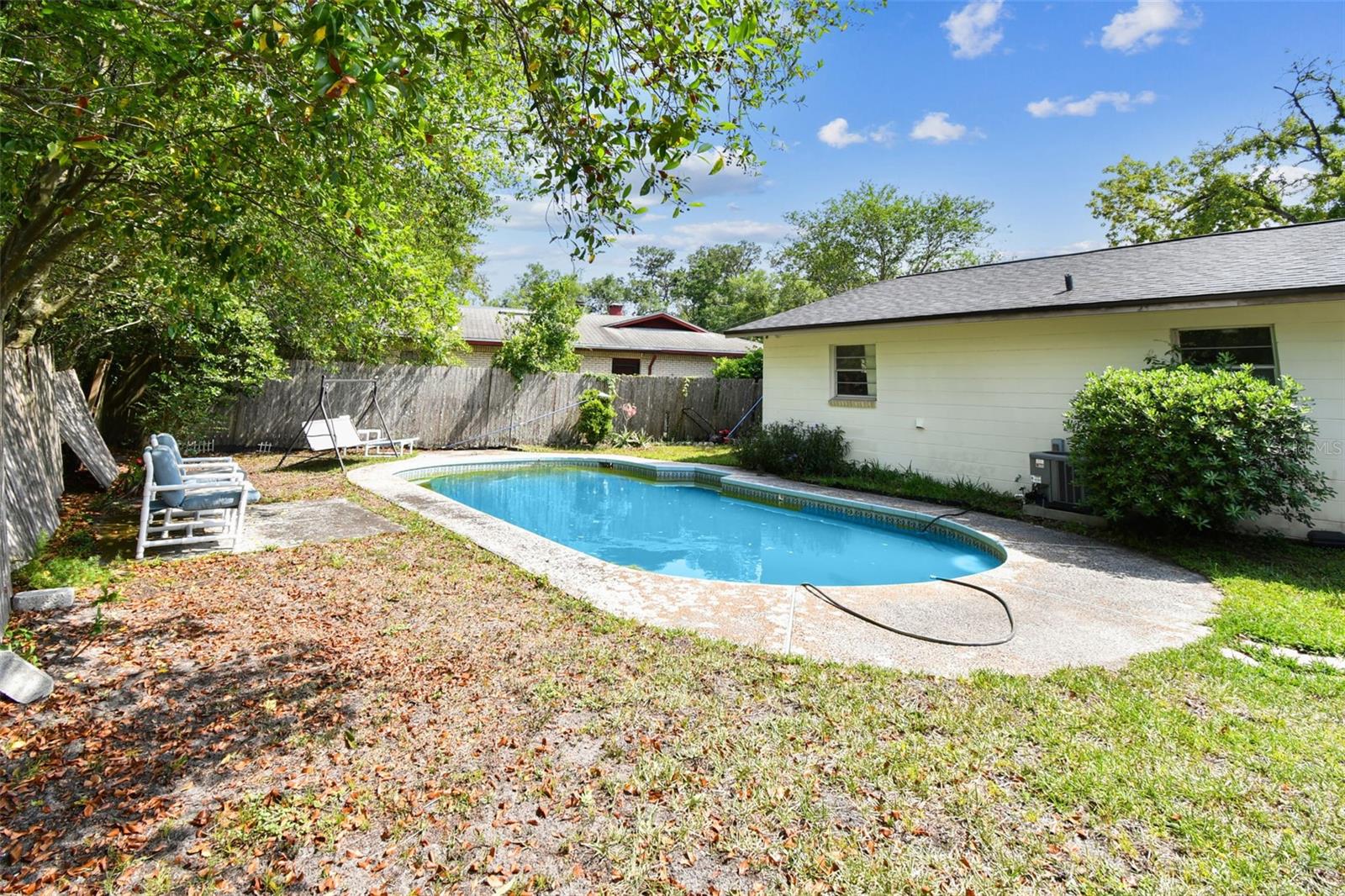 Image 22 of 37 For 6171 Hill View Court