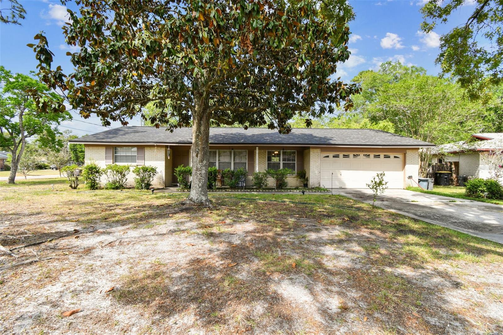 Image 4 of 37 For 6171 Hill View Court