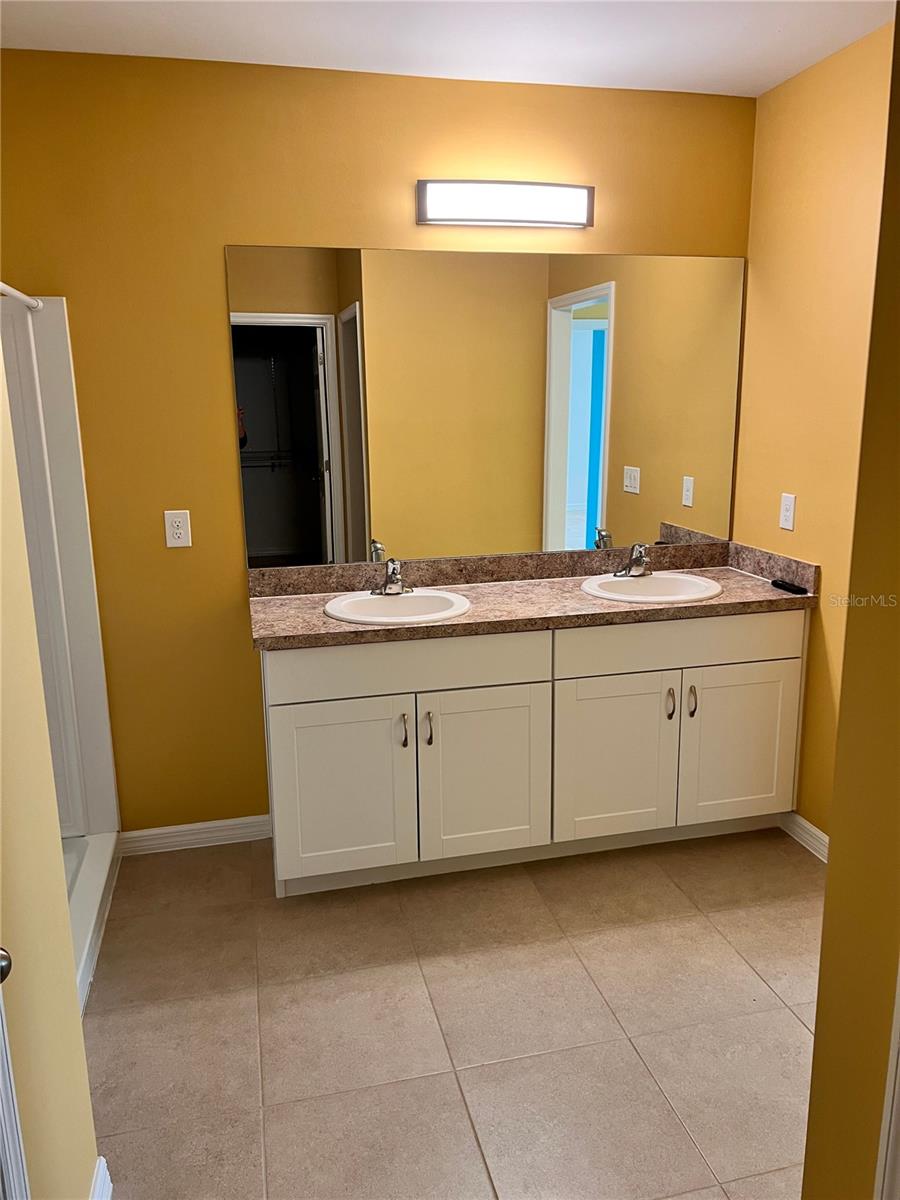 Image 7 of 22 For 7053 Waterford Parkway