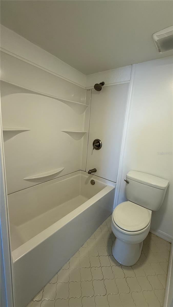 Image 14 of 21 For 14459 River Beach Drive 221