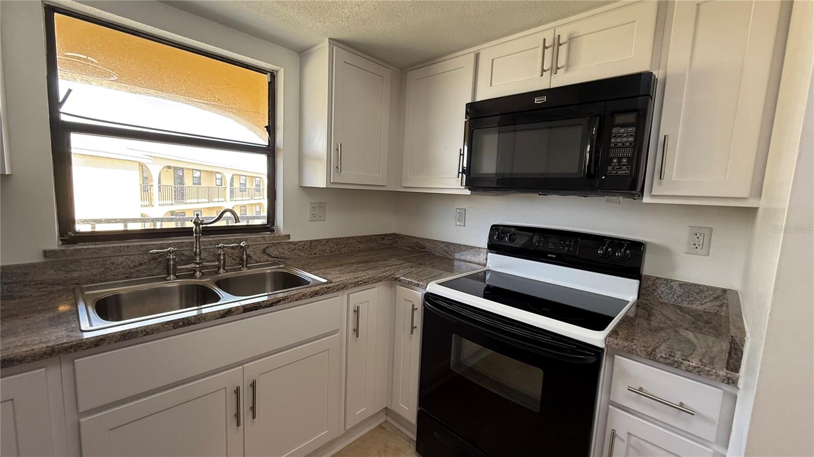 Image 6 of 21 For 14459 River Beach Drive 221