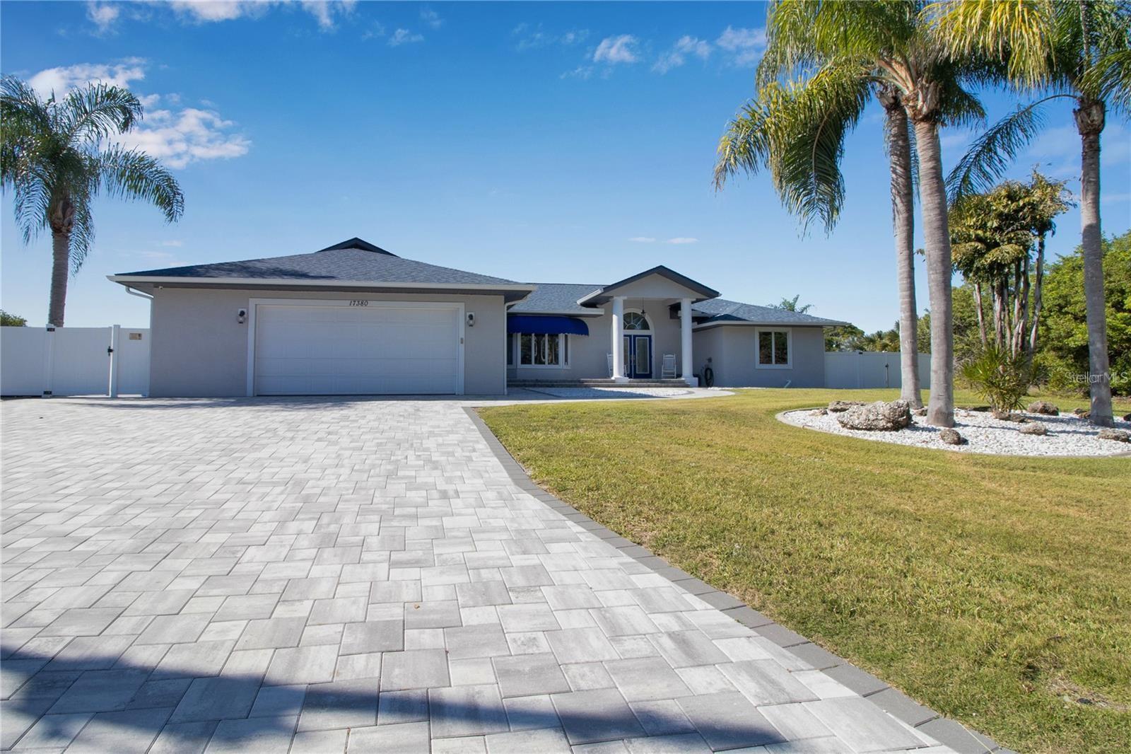 Image 3 of 46 For 17380 Bayharbor Circle
