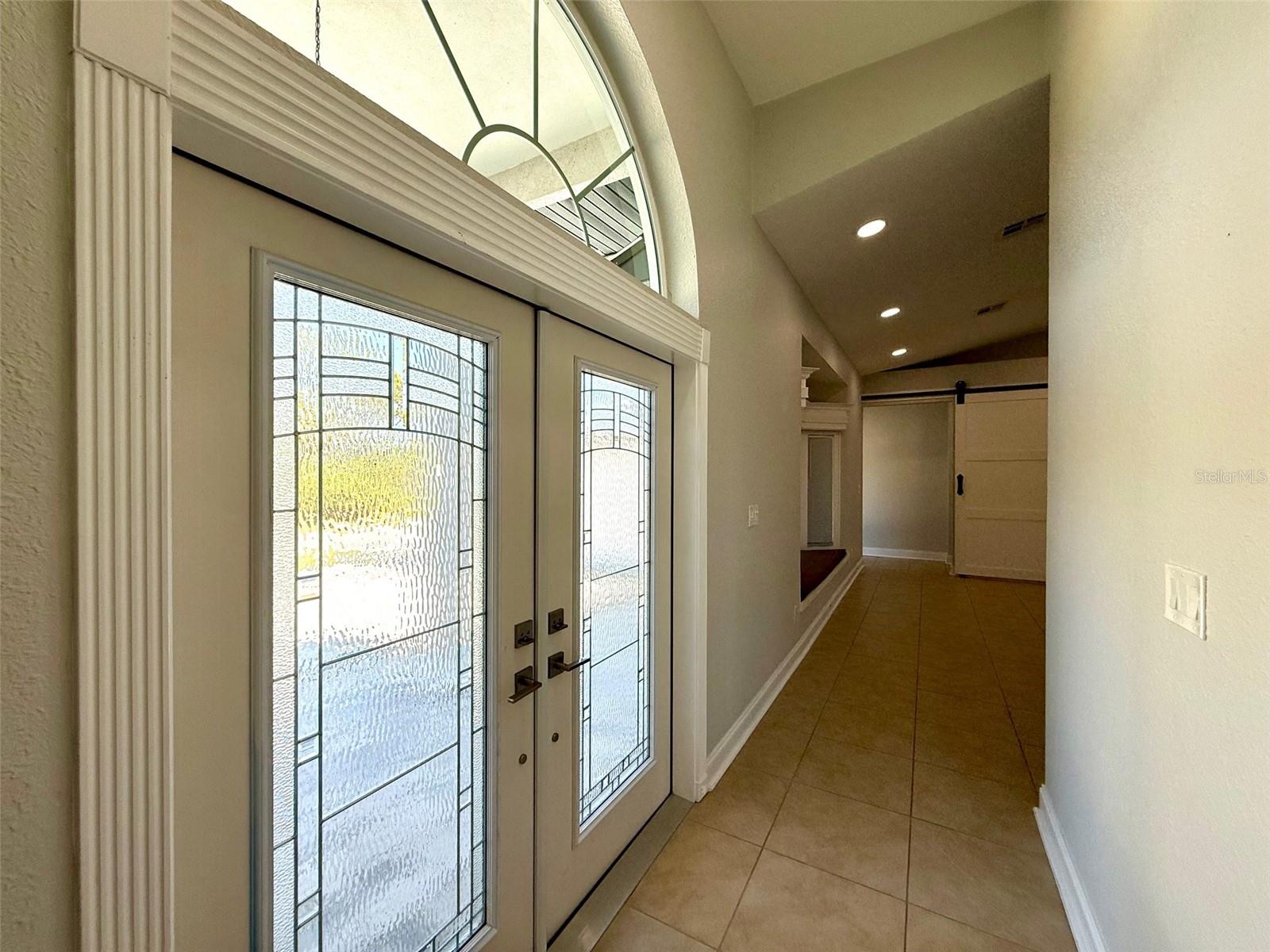 Image 6 of 46 For 17380 Bayharbor Circle