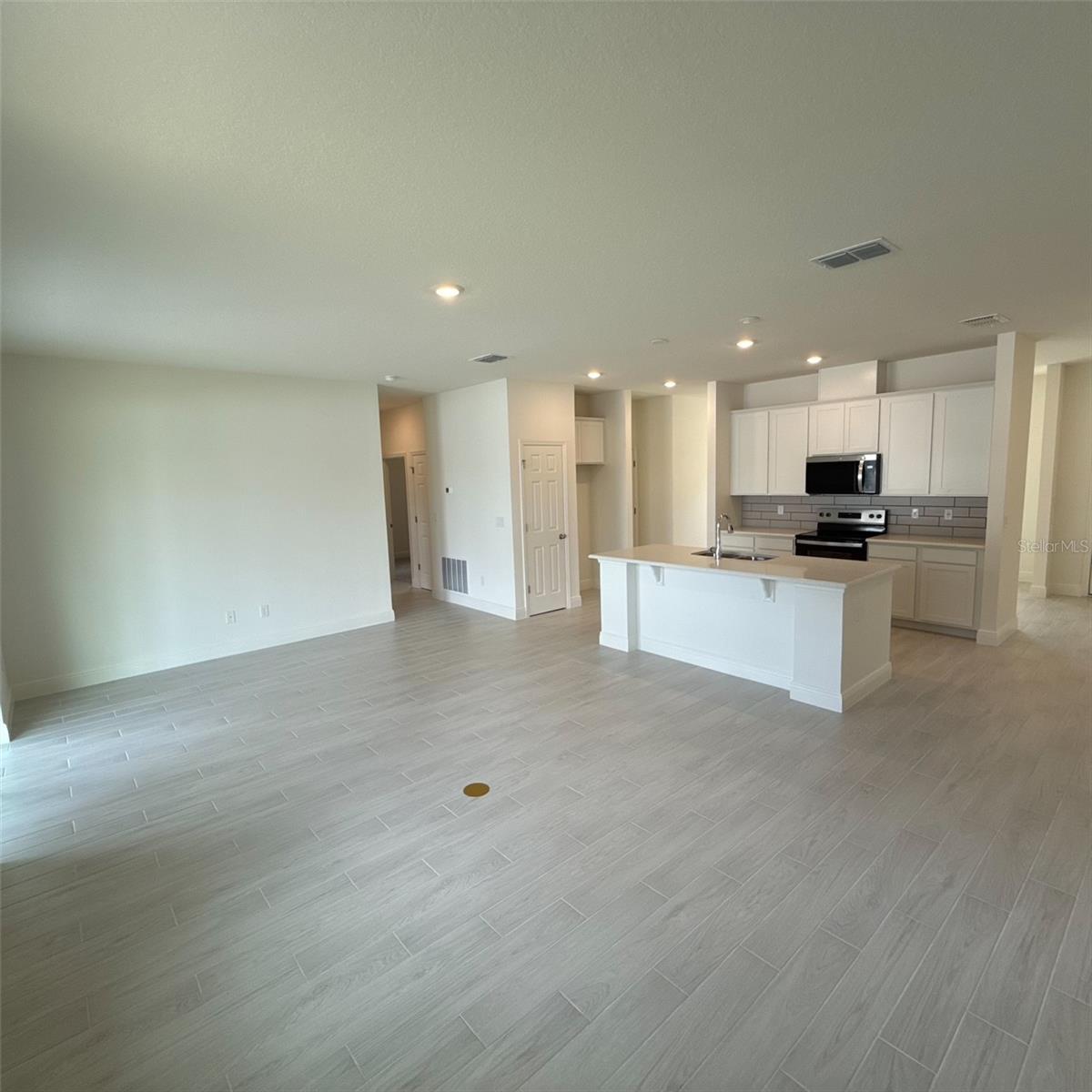 Image 5 of 15 For 106 Forrester Place