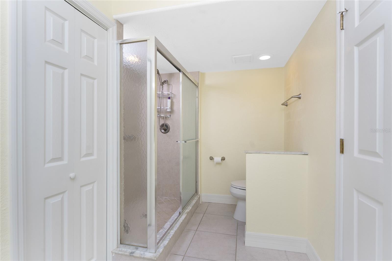 Image 35 of 64 For 101 N Marion Ct  215