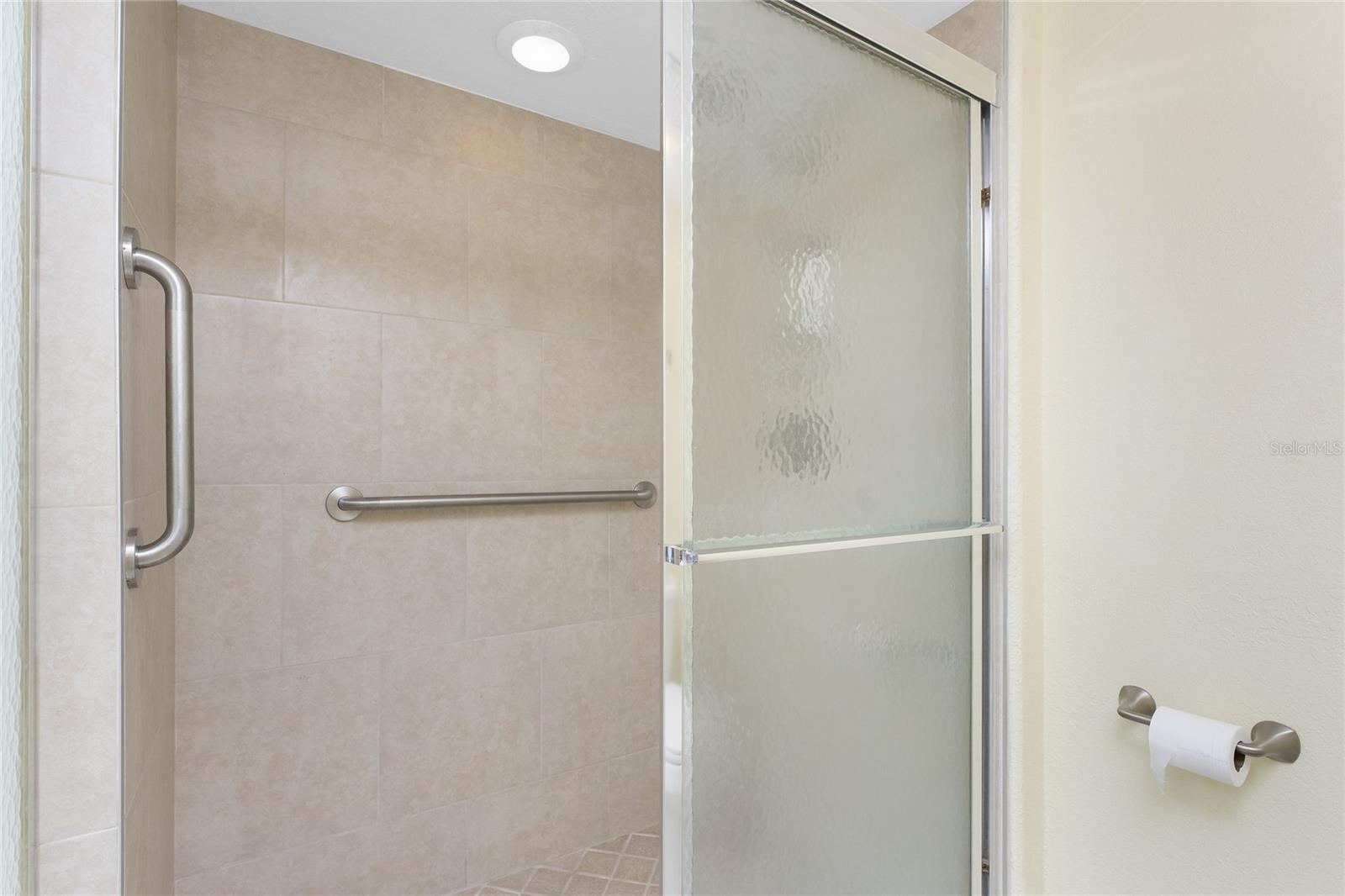 Image 36 of 64 For 101 N Marion Ct  215