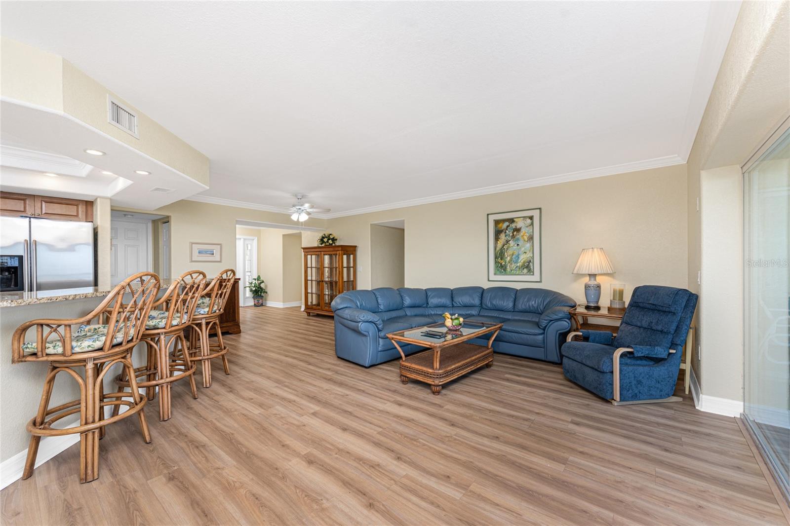 Image 9 of 64 For 101 N Marion Ct  215