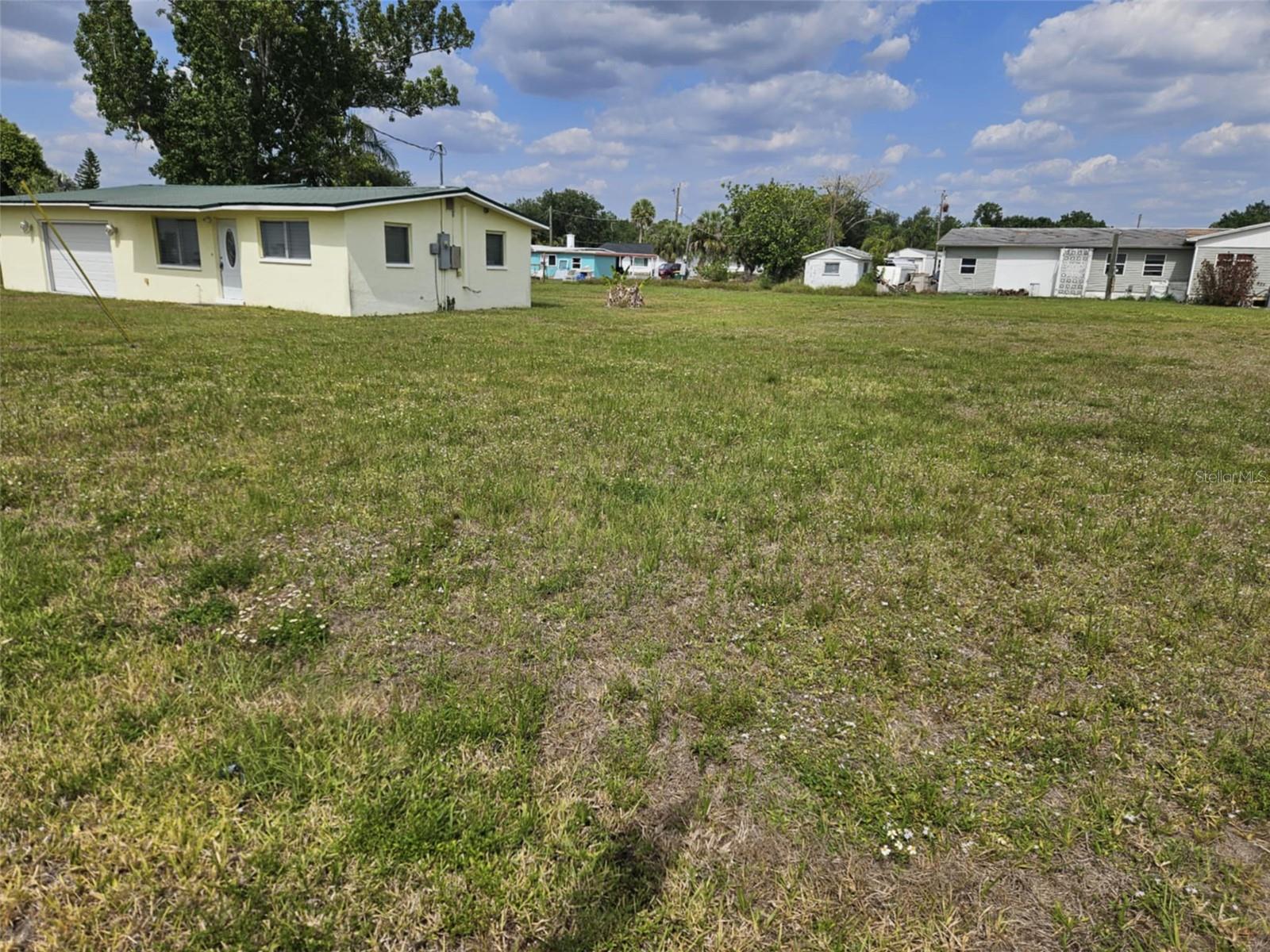 Image 4 of 7 For 5900 Oakview Lane