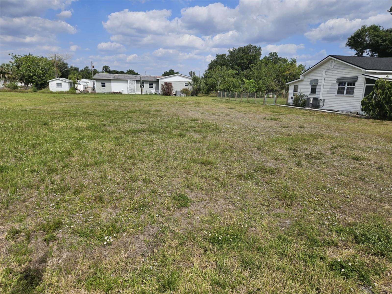 Image 5 of 7 For 5900 Oakview Lane