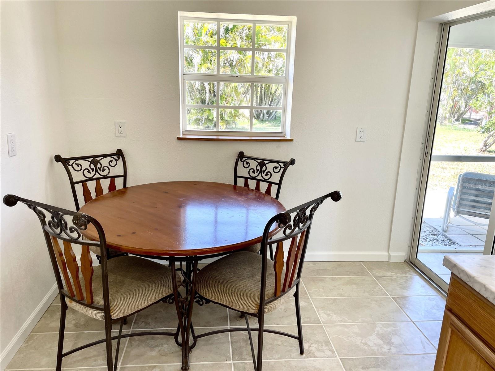 Image 17 of 45 For 700 Dolphin Parkway