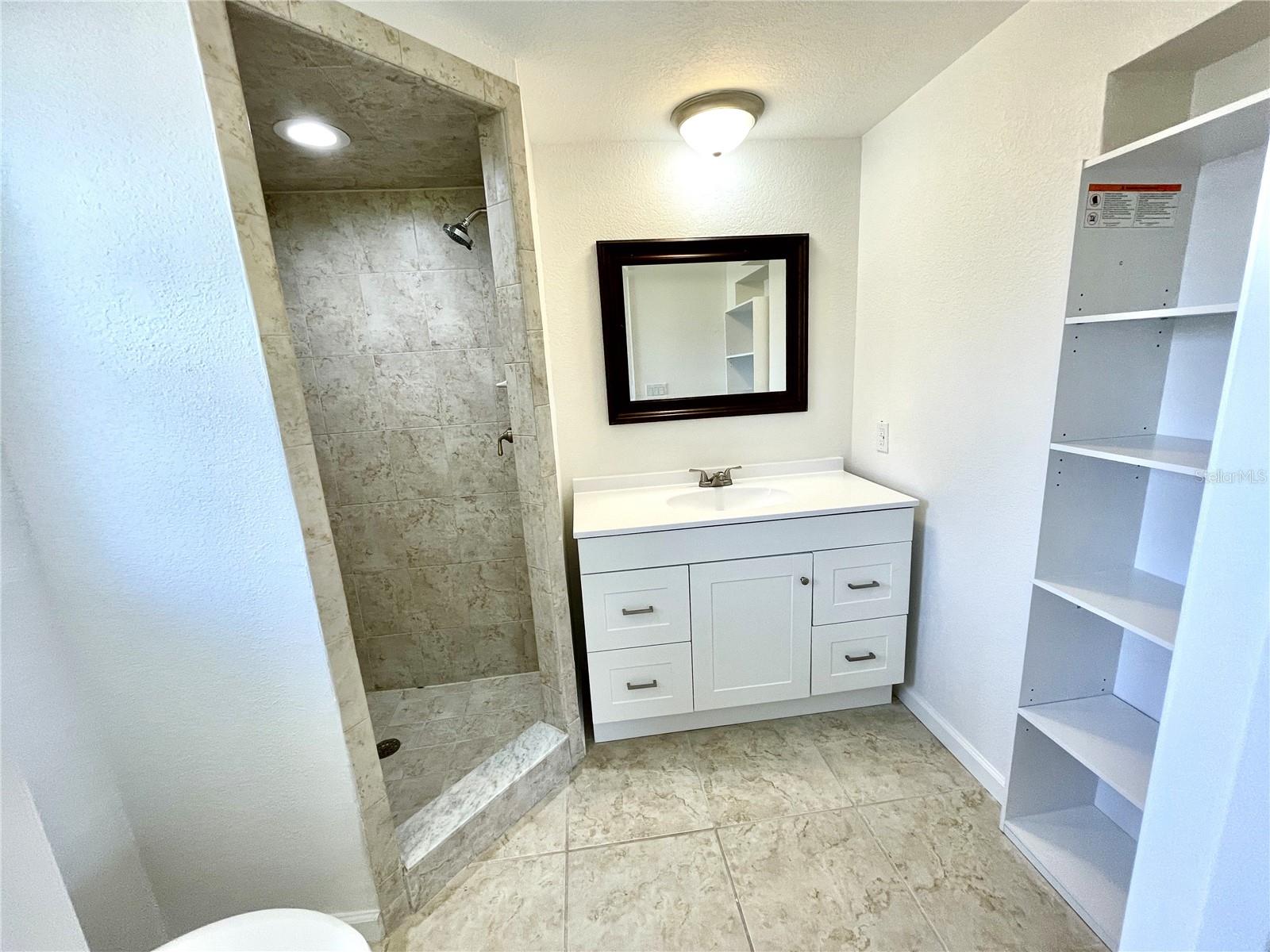 Image 22 of 45 For 700 Dolphin Parkway