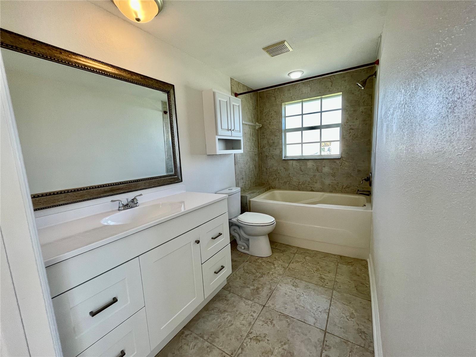 Image 26 of 45 For 700 Dolphin Parkway