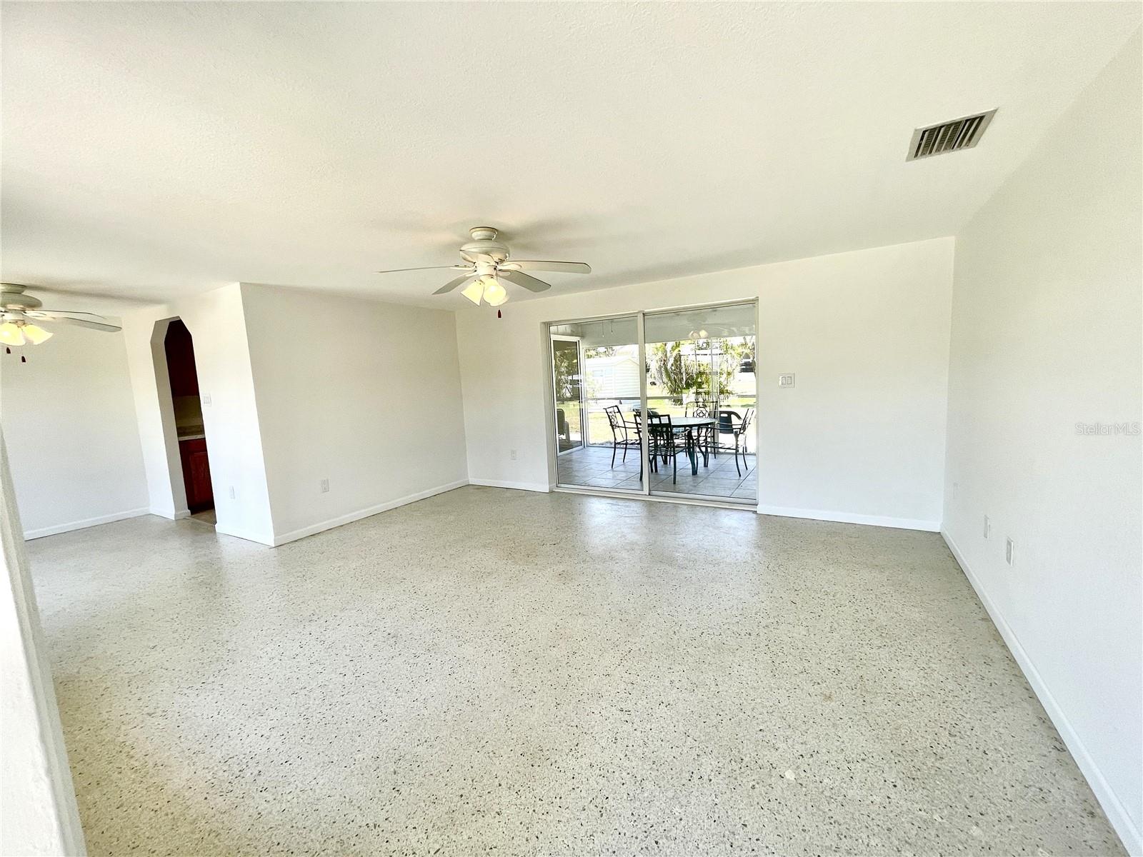 Image 3 of 45 For 700 Dolphin Parkway