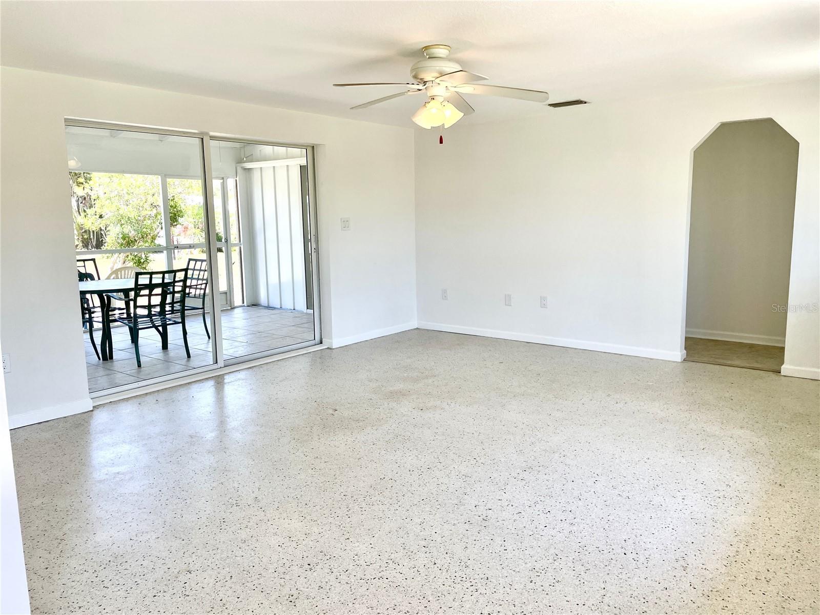 Image 6 of 45 For 700 Dolphin Parkway
