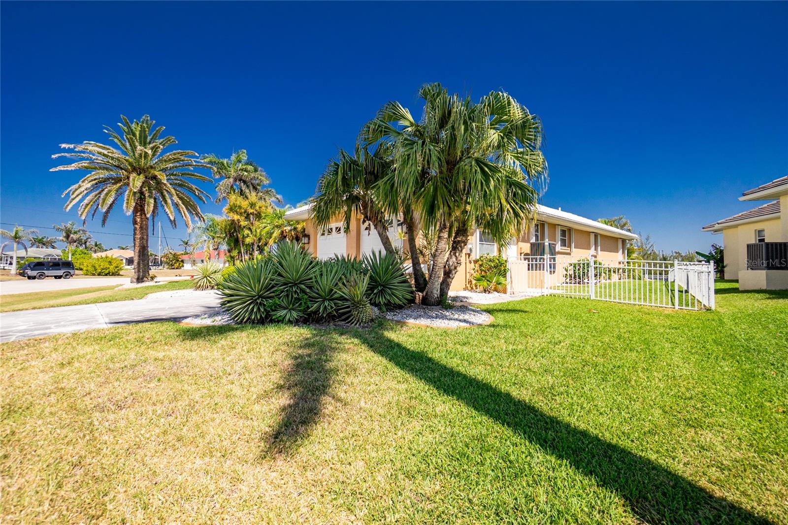 Image 56 of 73 For 1374 Grebe Drive