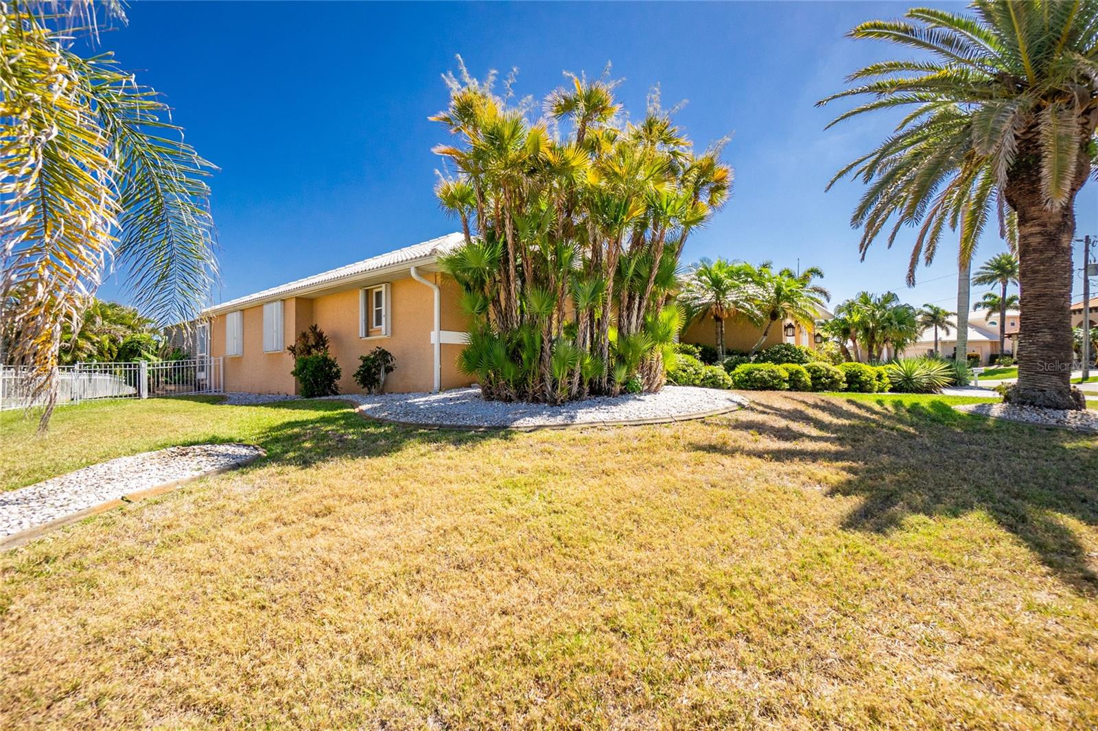 Image 58 of 73 For 1374 Grebe Drive