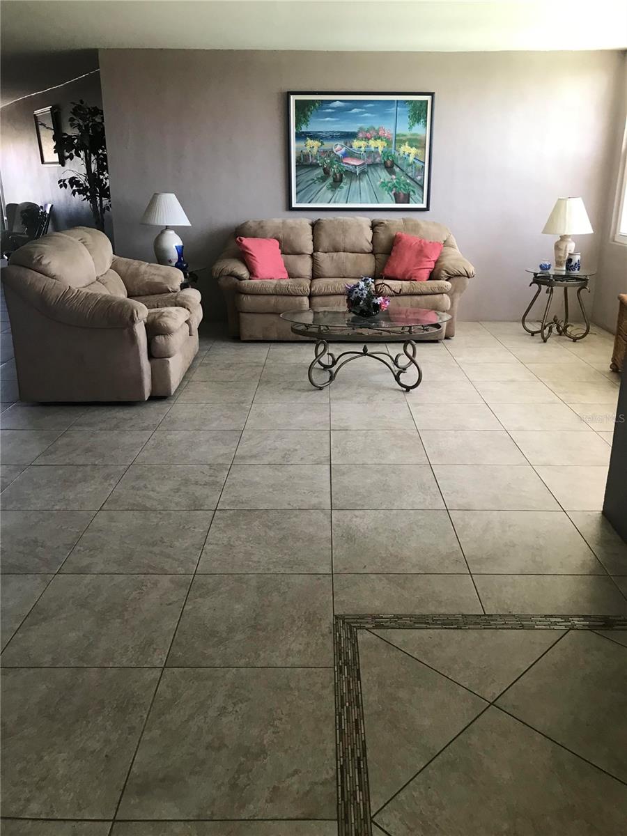 Image 22 of 29 For 3100 Harbor Boulevard 207