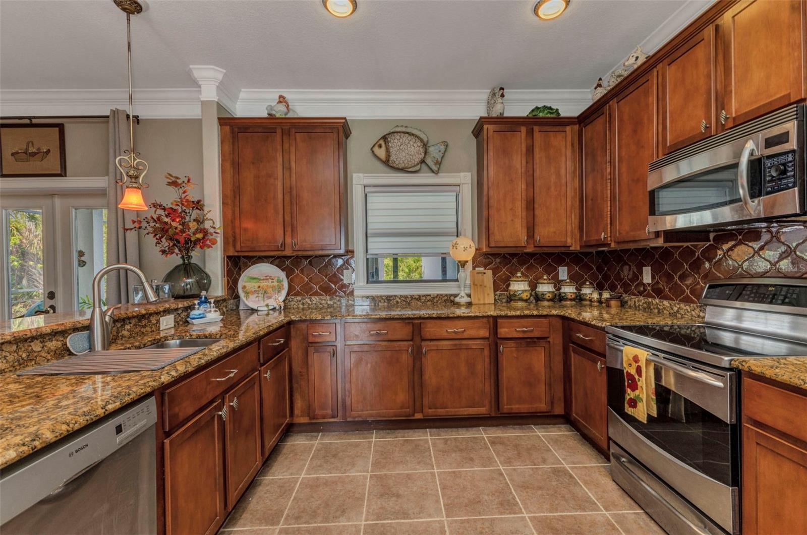 Image 11 of 46 For 9239 Impala Circle