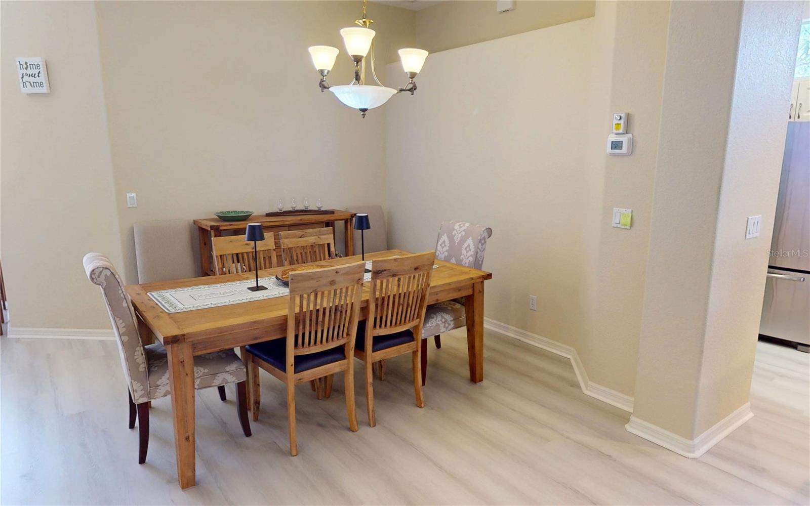 Image 12 of 40 For 26073 Feathersound Drive