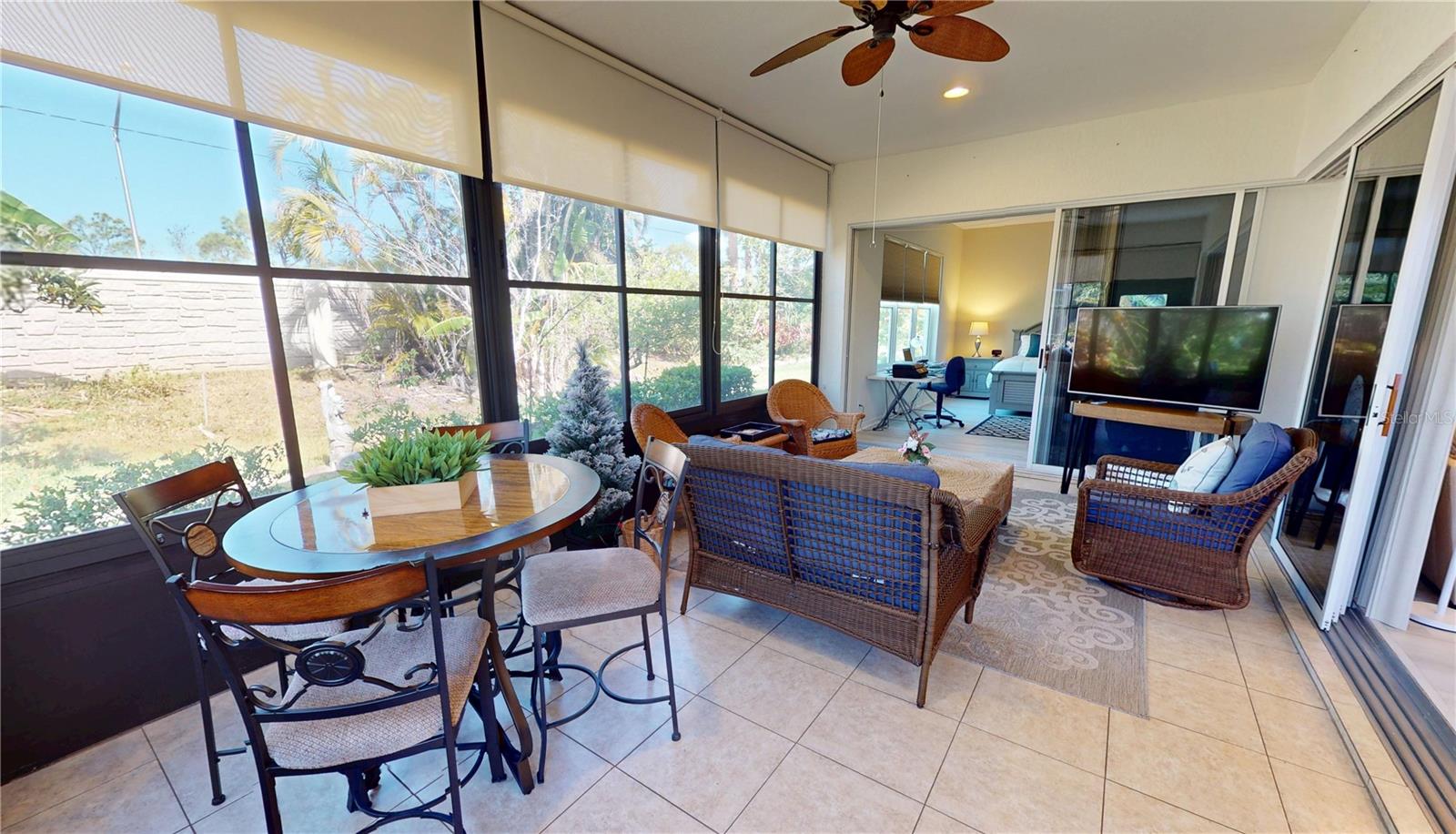 Image 15 of 40 For 26073 Feathersound Drive