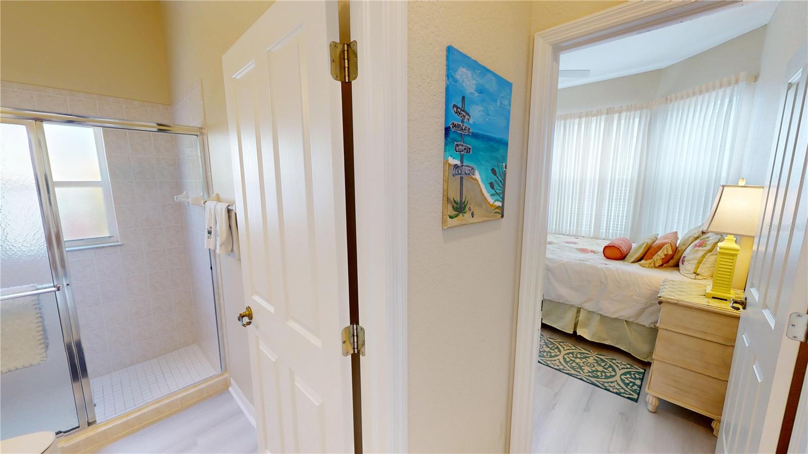 Image 24 of 40 For 26073 Feathersound Drive