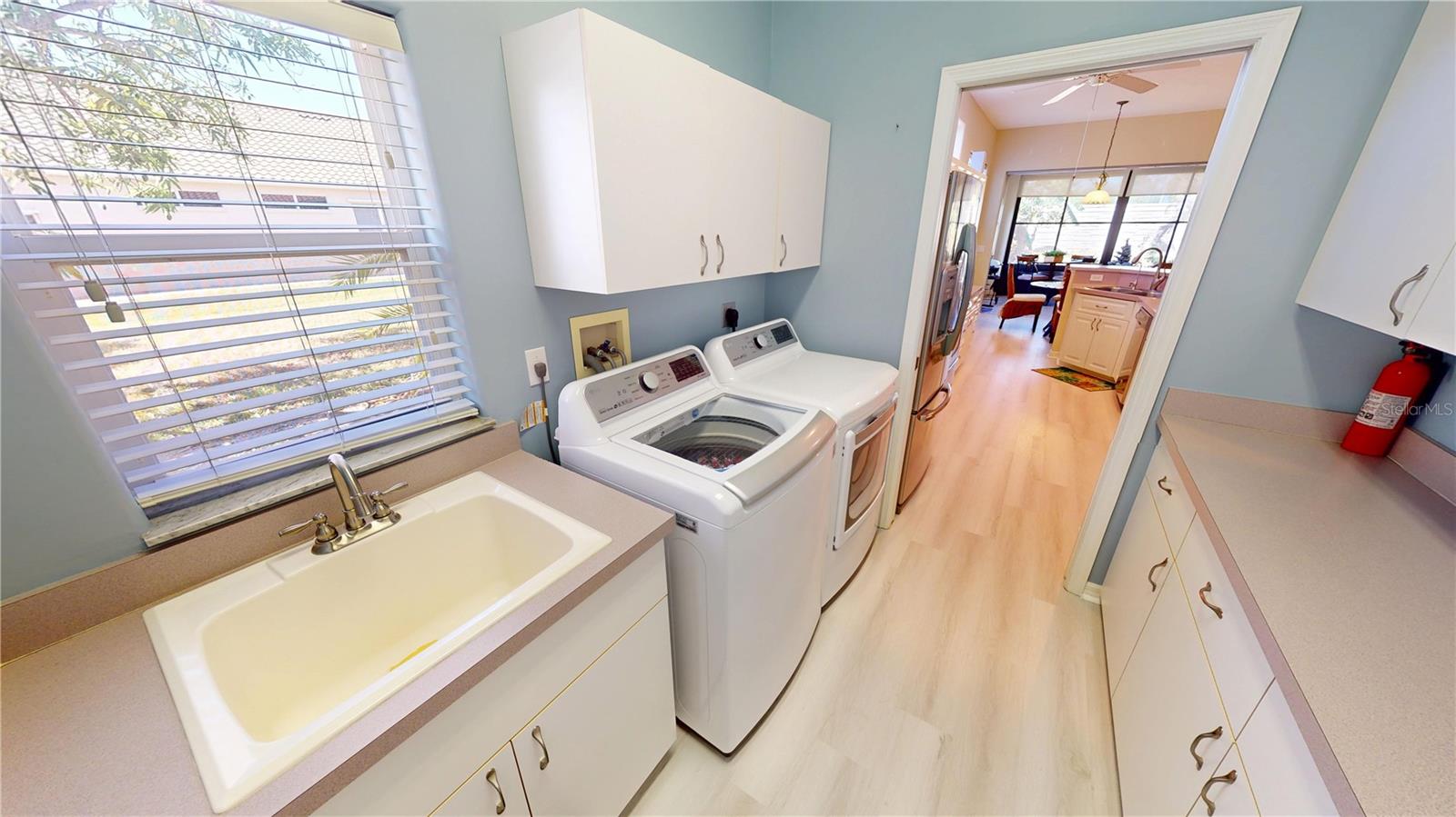 Image 31 of 40 For 26073 Feathersound Drive