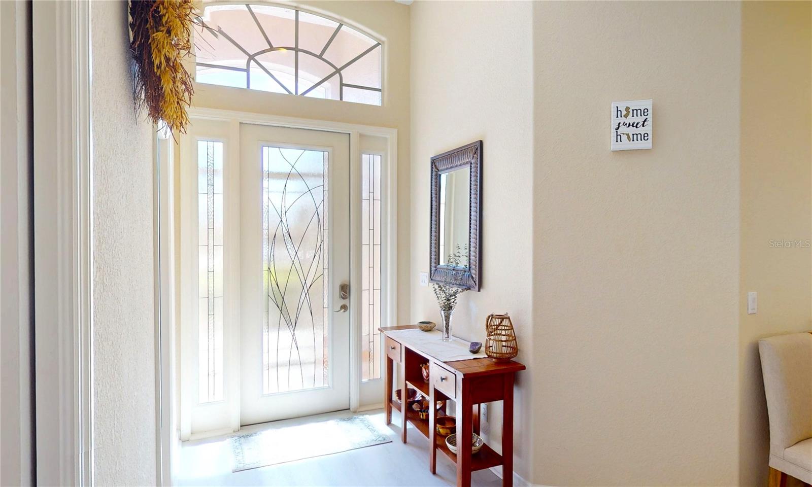 Image 4 of 40 For 26073 Feathersound Drive