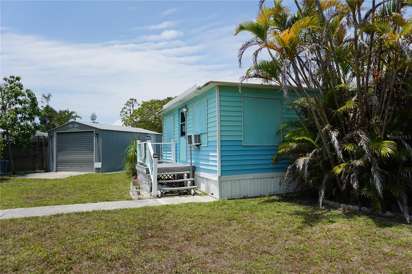 Image 33 of 62 For 15371 Mango Drive