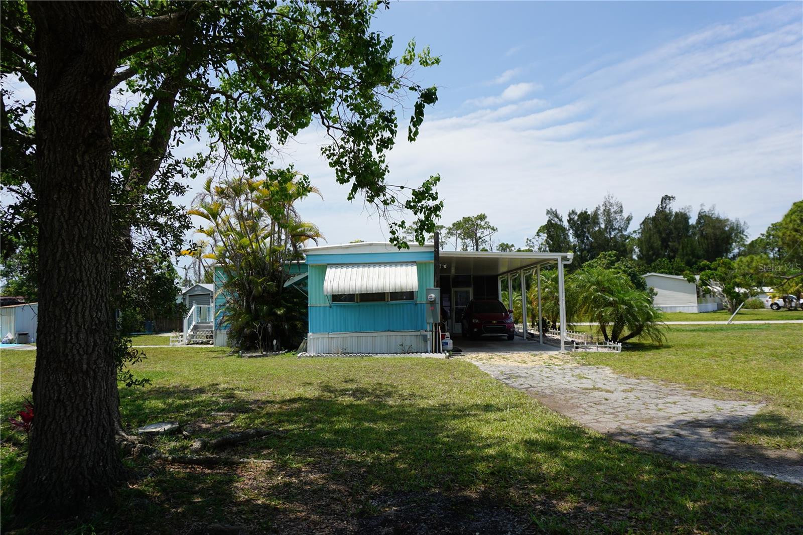 Image 5 of 62 For 15371 Mango Drive
