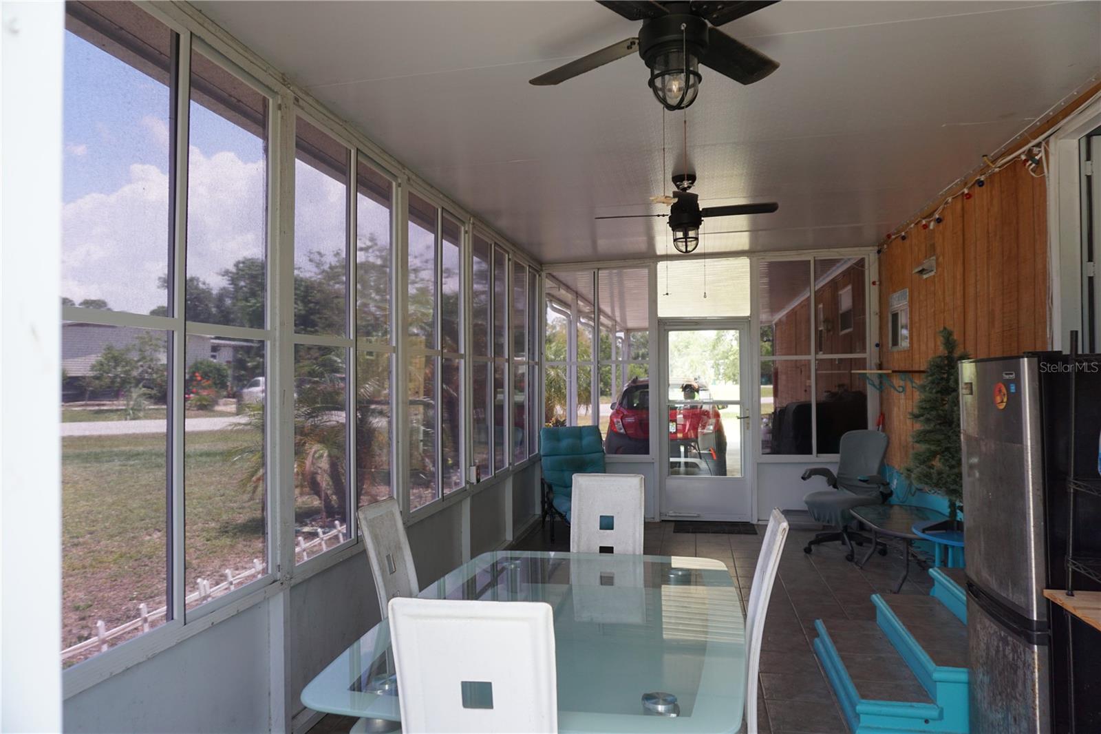 Image 9 of 62 For 15371 Mango Drive