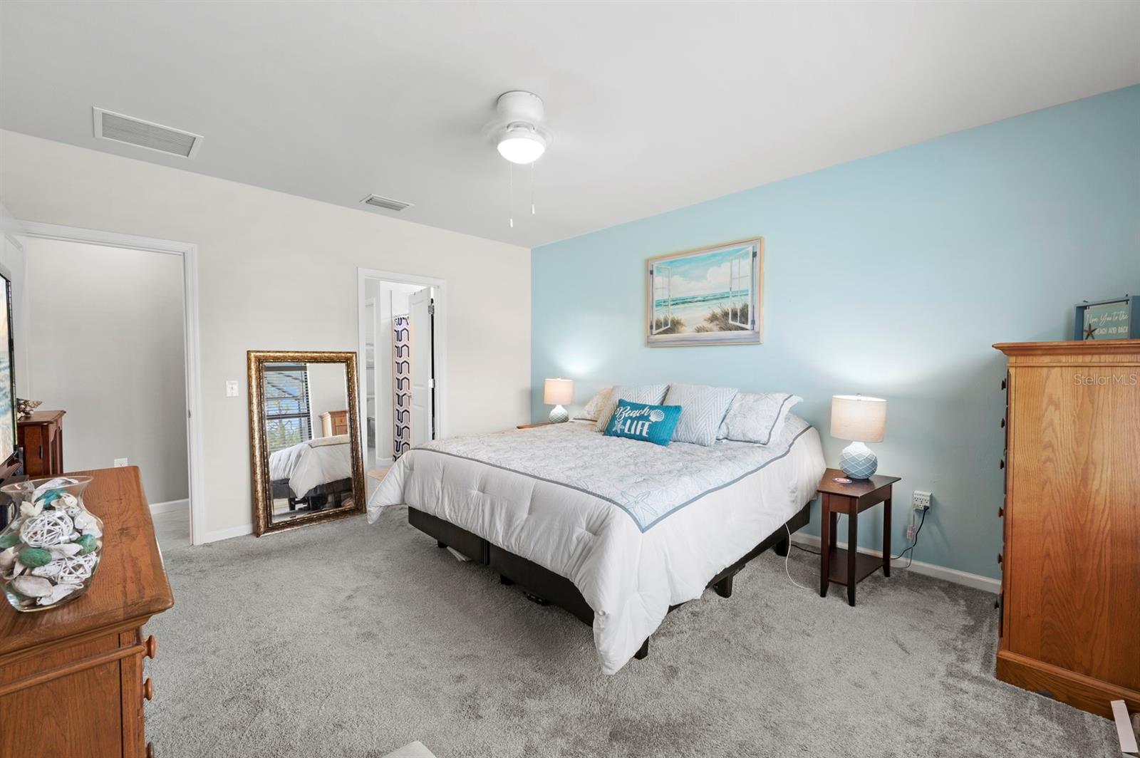 Image 17 of 31 For 16016 Shoebutton Court