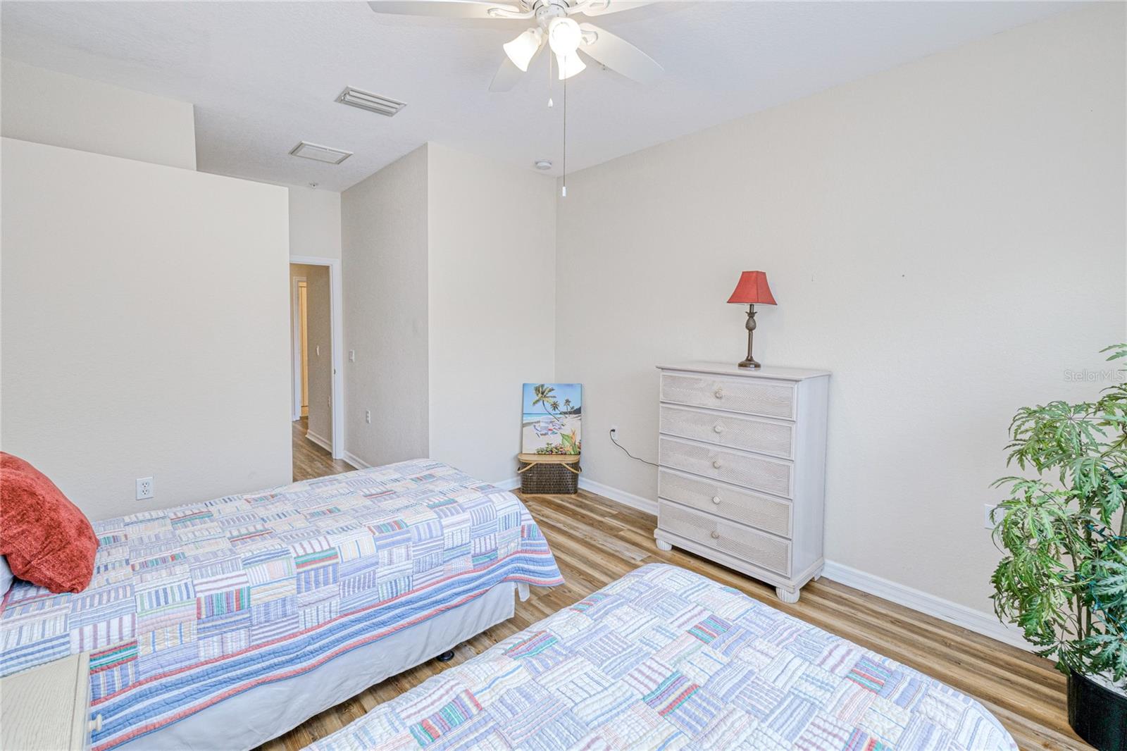 Image 30 of 55 For 3211 Cottonwood Bend 702