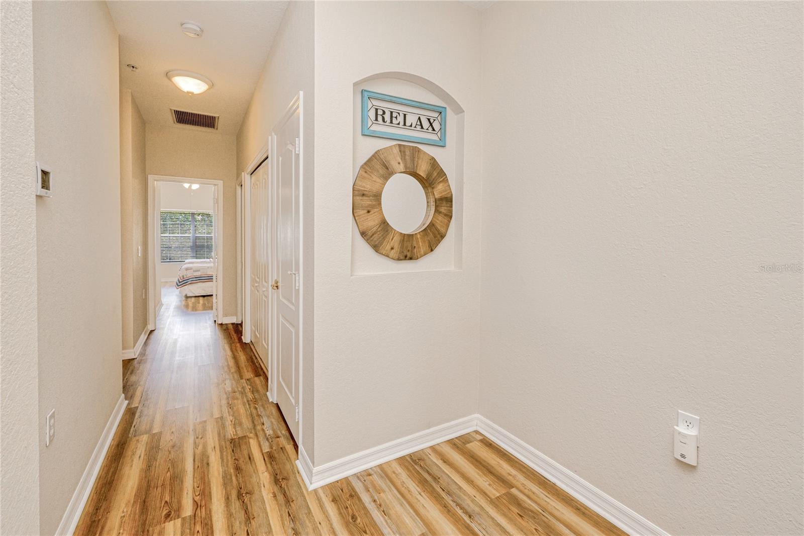 Image 32 of 55 For 3211 Cottonwood Bend 702