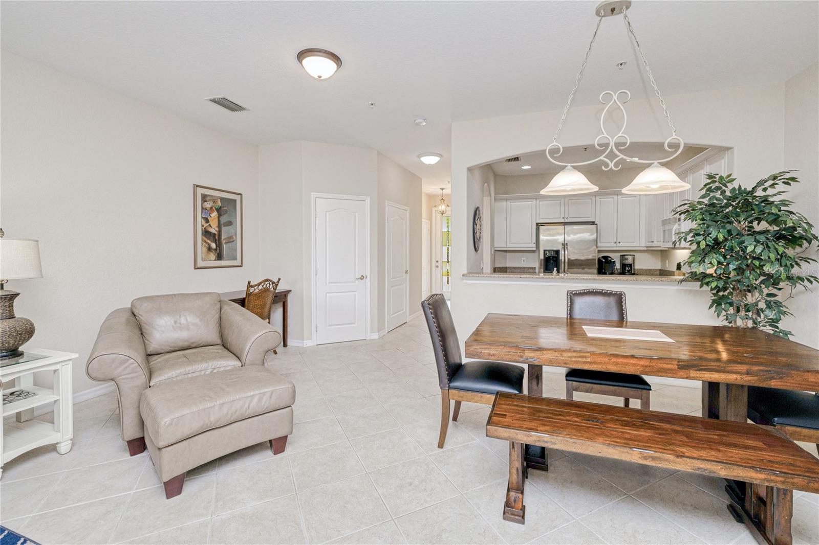 Image 9 of 55 For 3211 Cottonwood Bend 702