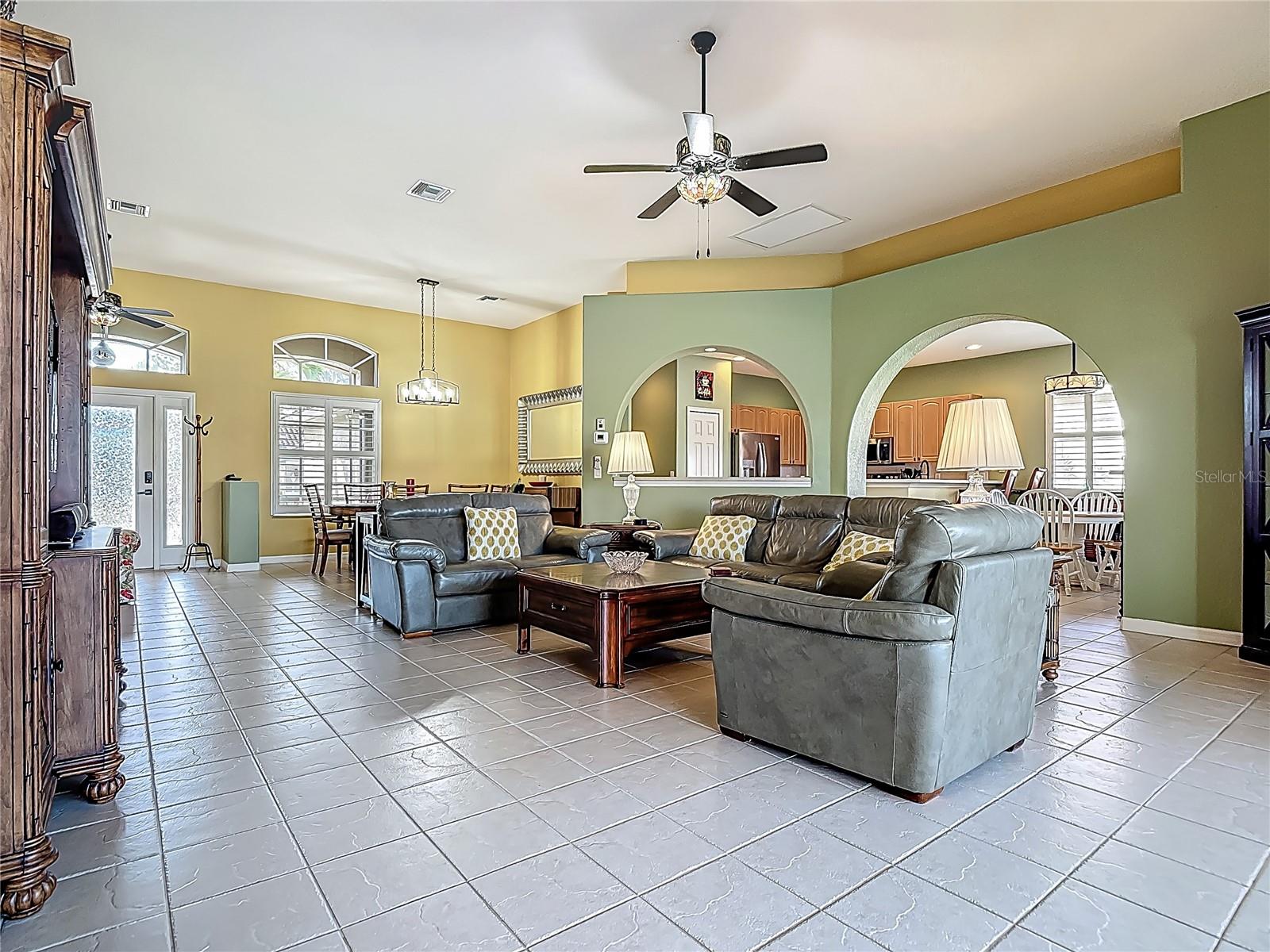 Image 14 of 54 For 20768 Tisbury Lane