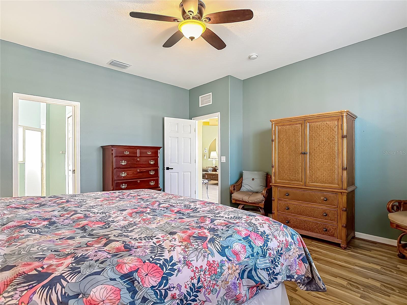 Image 27 of 54 For 20768 Tisbury Lane