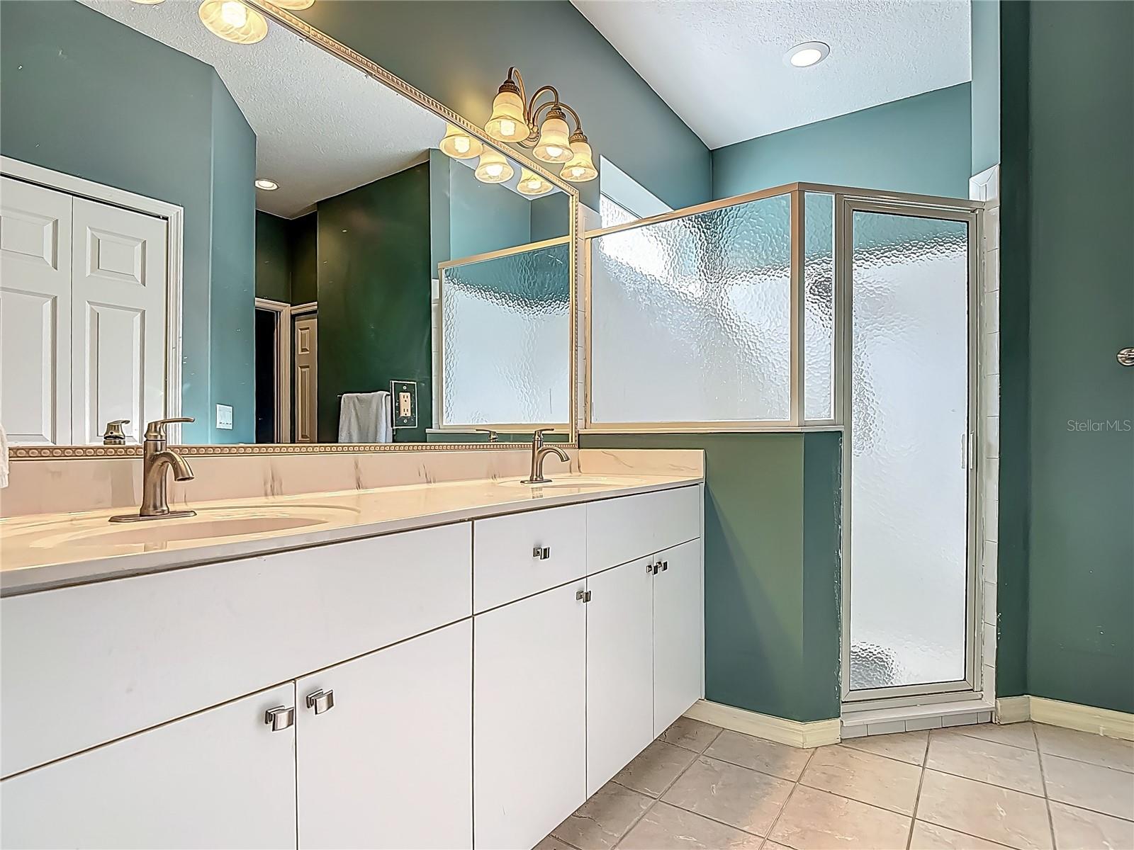 Image 31 of 54 For 20768 Tisbury Lane