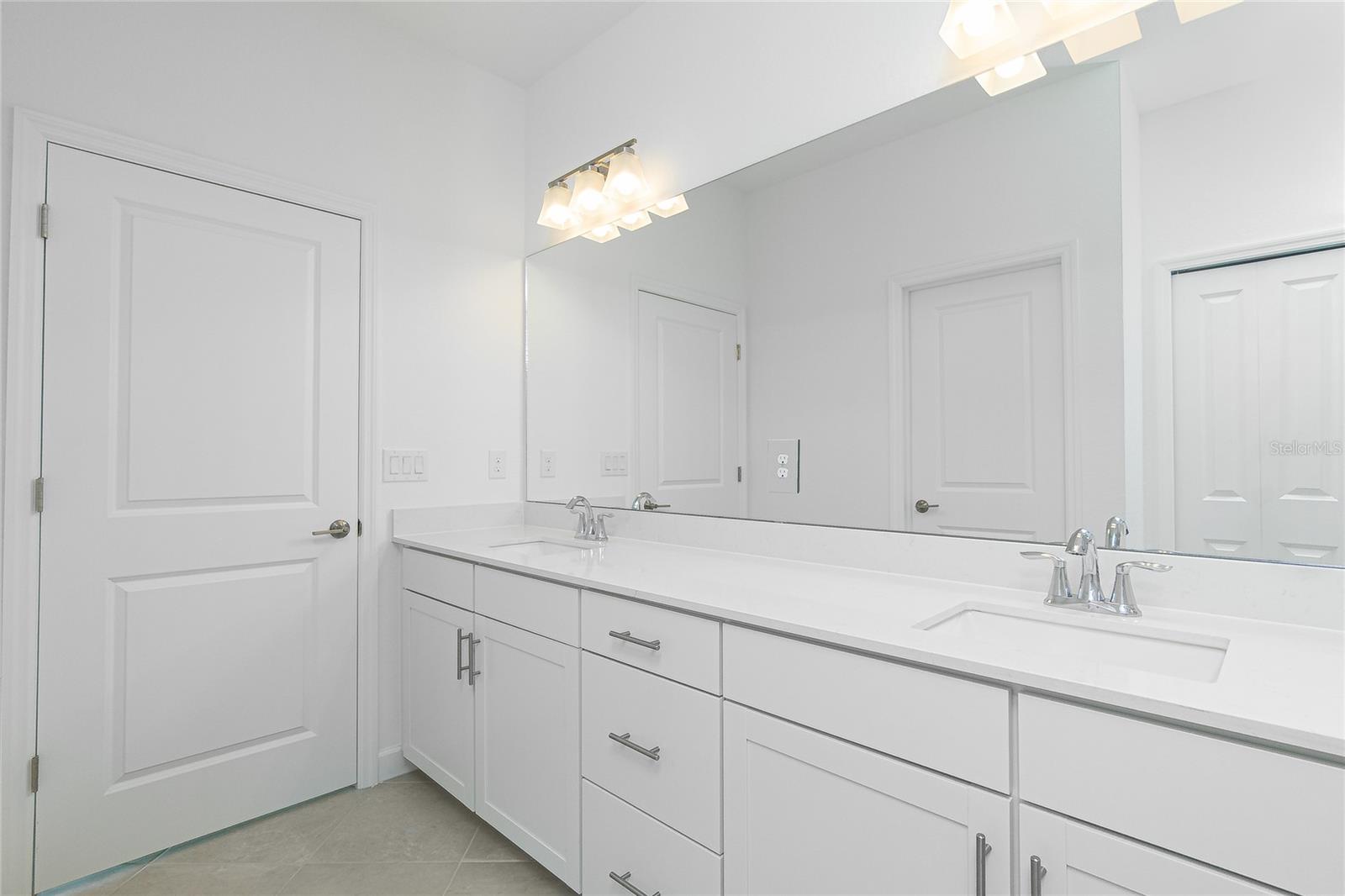 Image 23 of 47 For 8488 Saint Kitts Circle