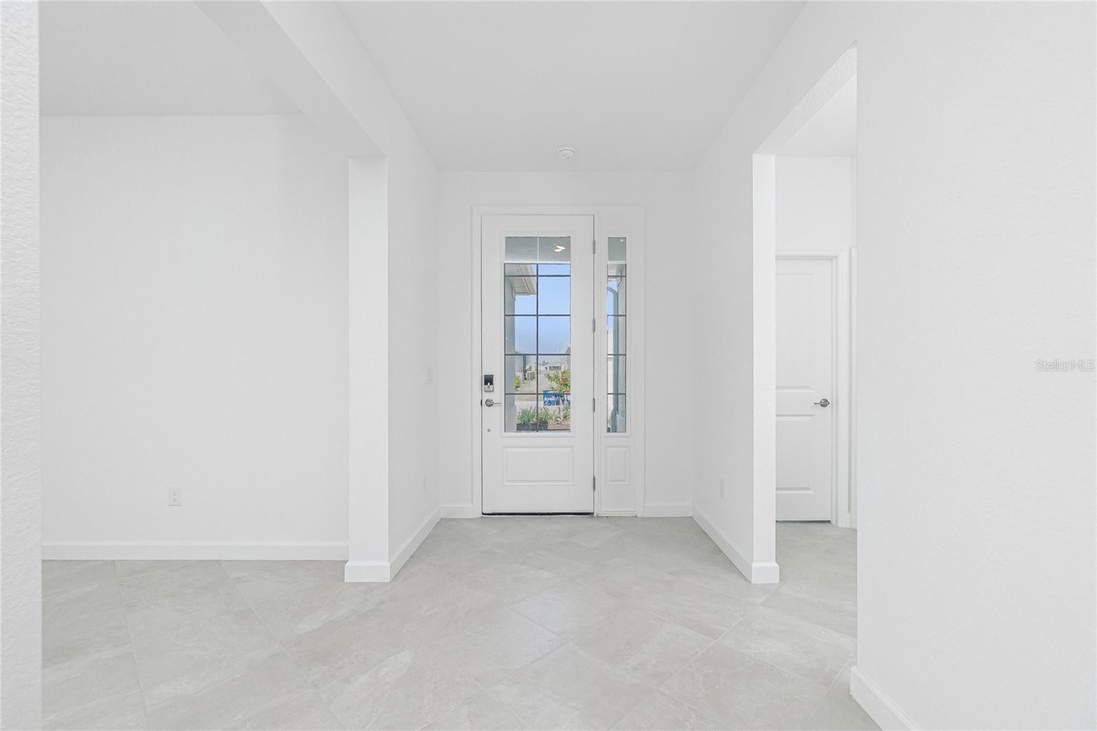 Image 3 of 47 For 8488 Saint Kitts Circle