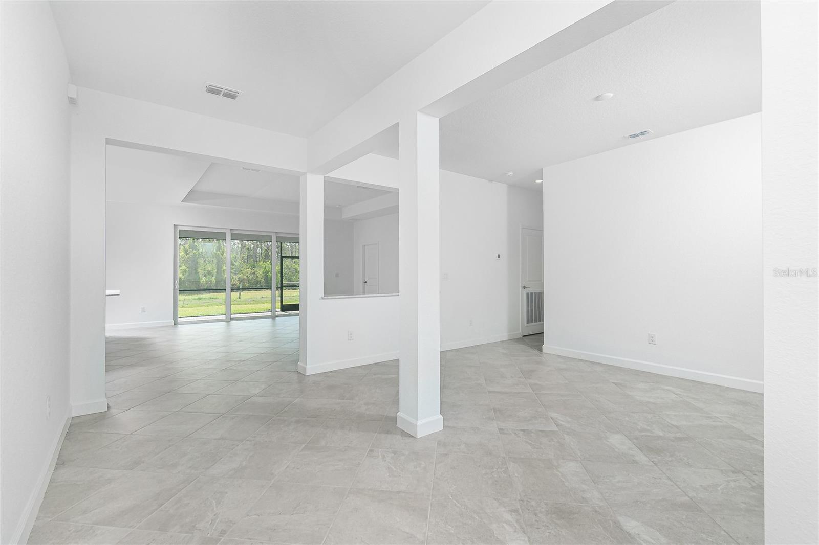 Image 5 of 47 For 8488 Saint Kitts Circle