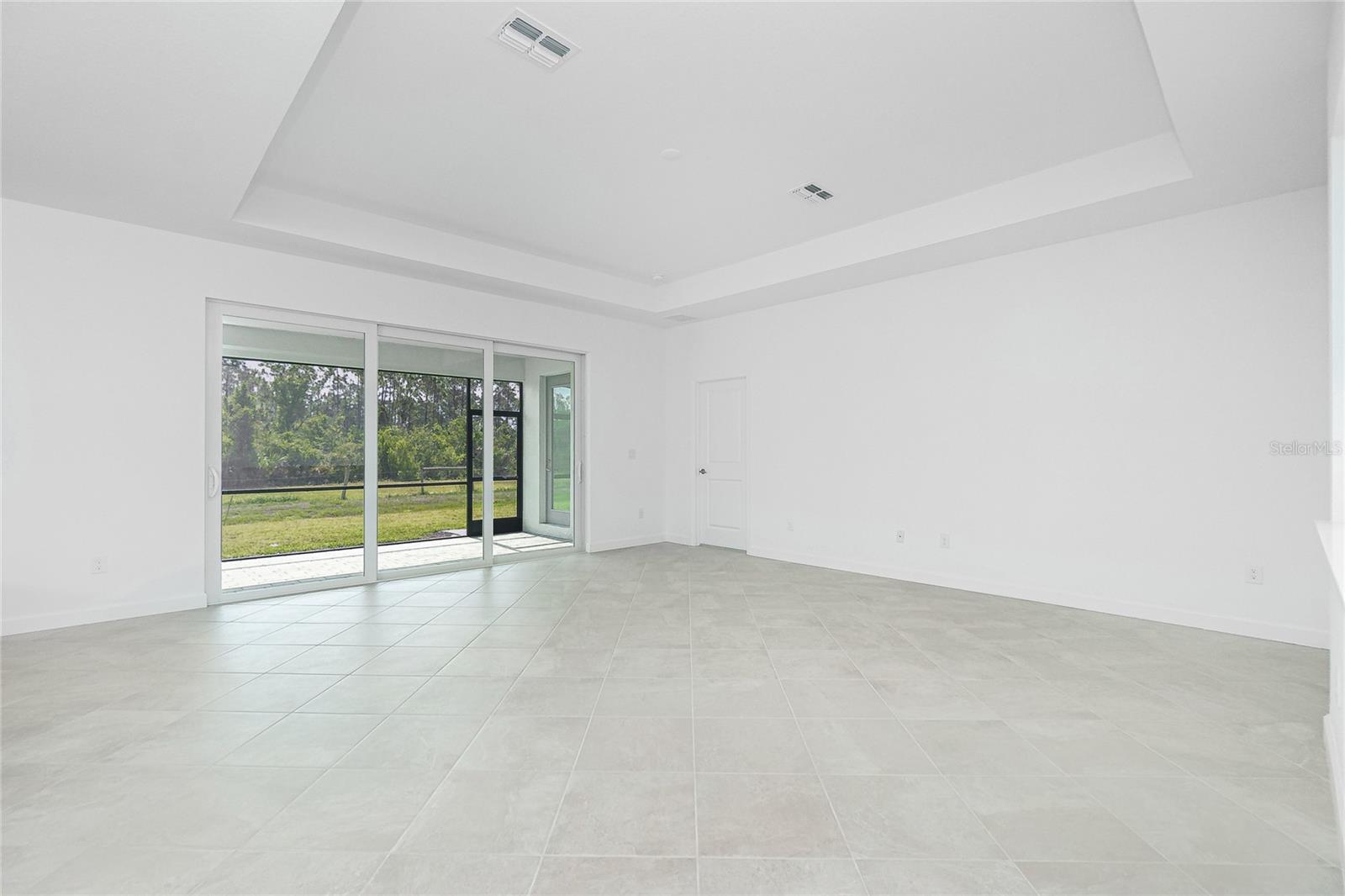 Image 8 of 47 For 8488 Saint Kitts Circle
