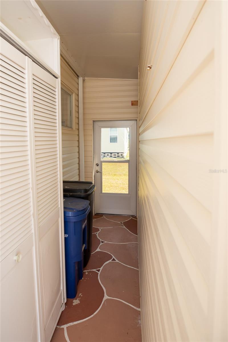 Image 23 of 40 For 643 Blackburn Boulevard