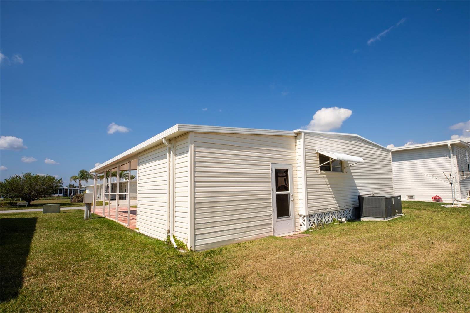Image 25 of 40 For 643 Blackburn Boulevard