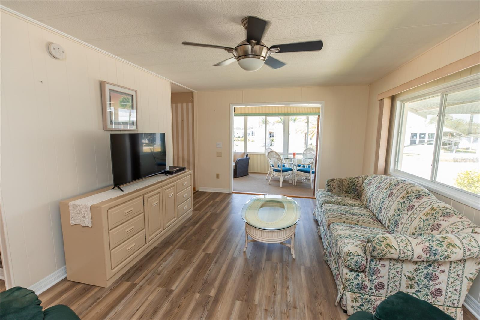 Image 8 of 40 For 643 Blackburn Boulevard