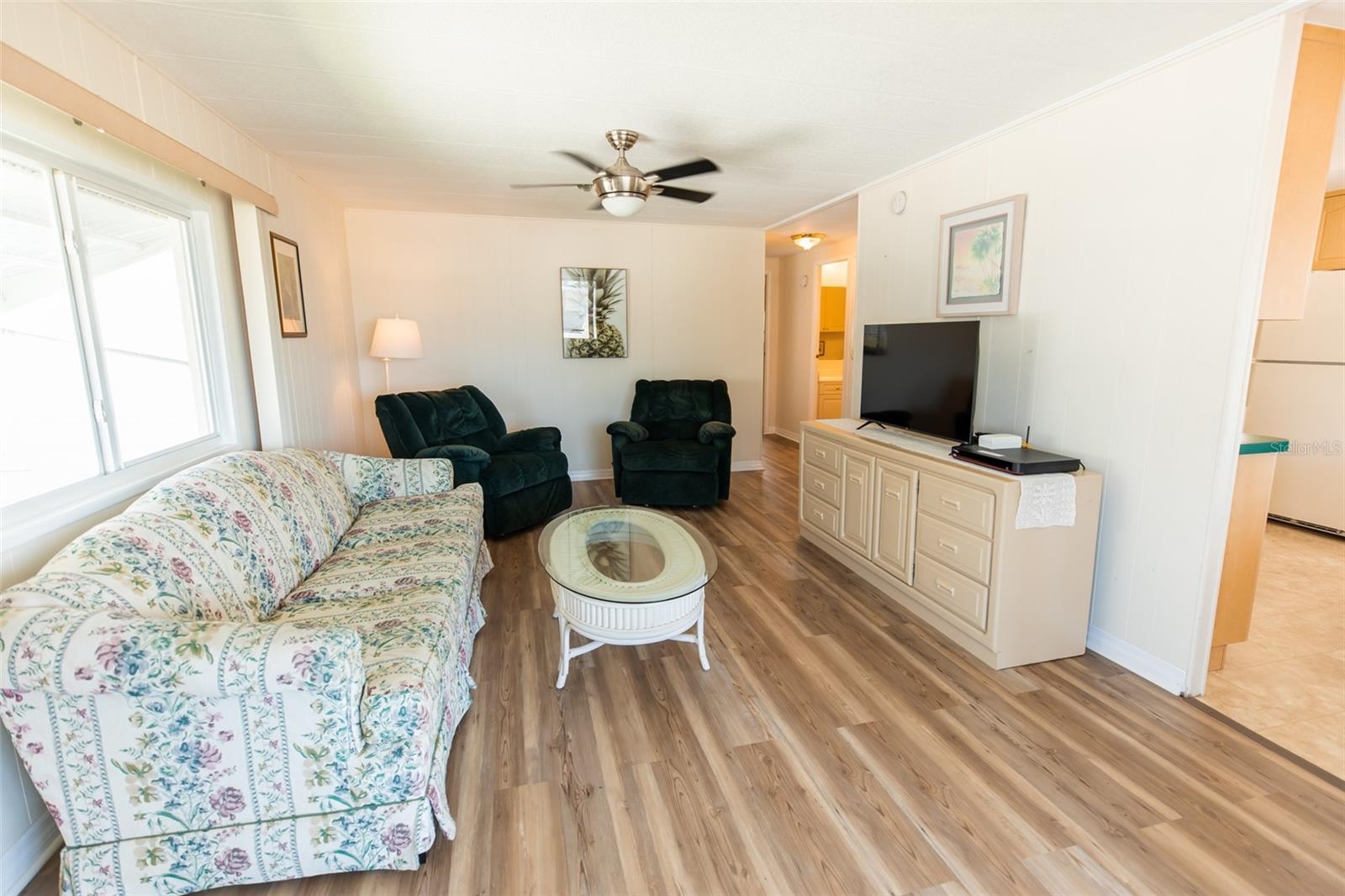 Image 9 of 40 For 643 Blackburn Boulevard