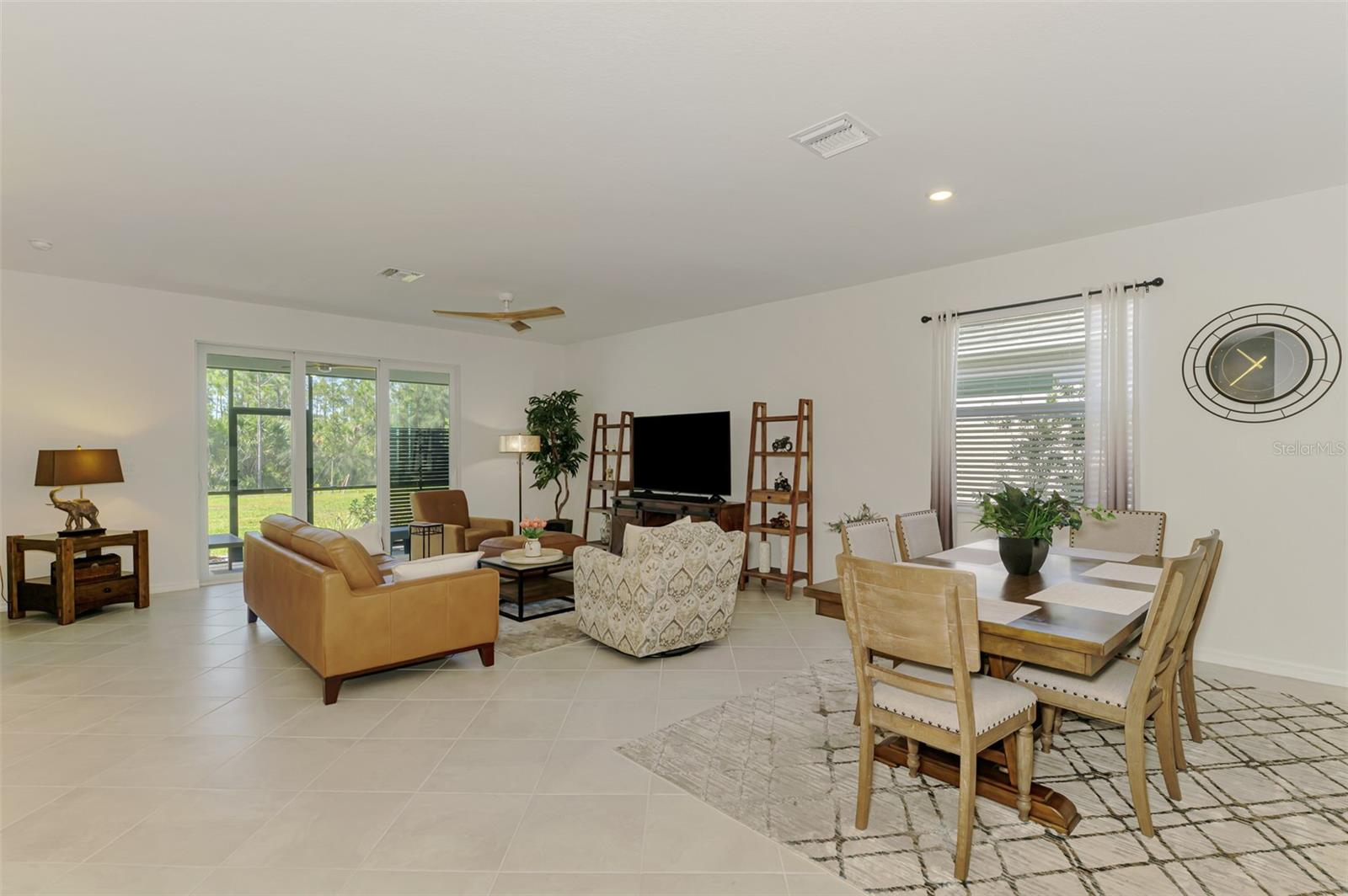 Image 11 of 57 For 10995 Pinot Drive