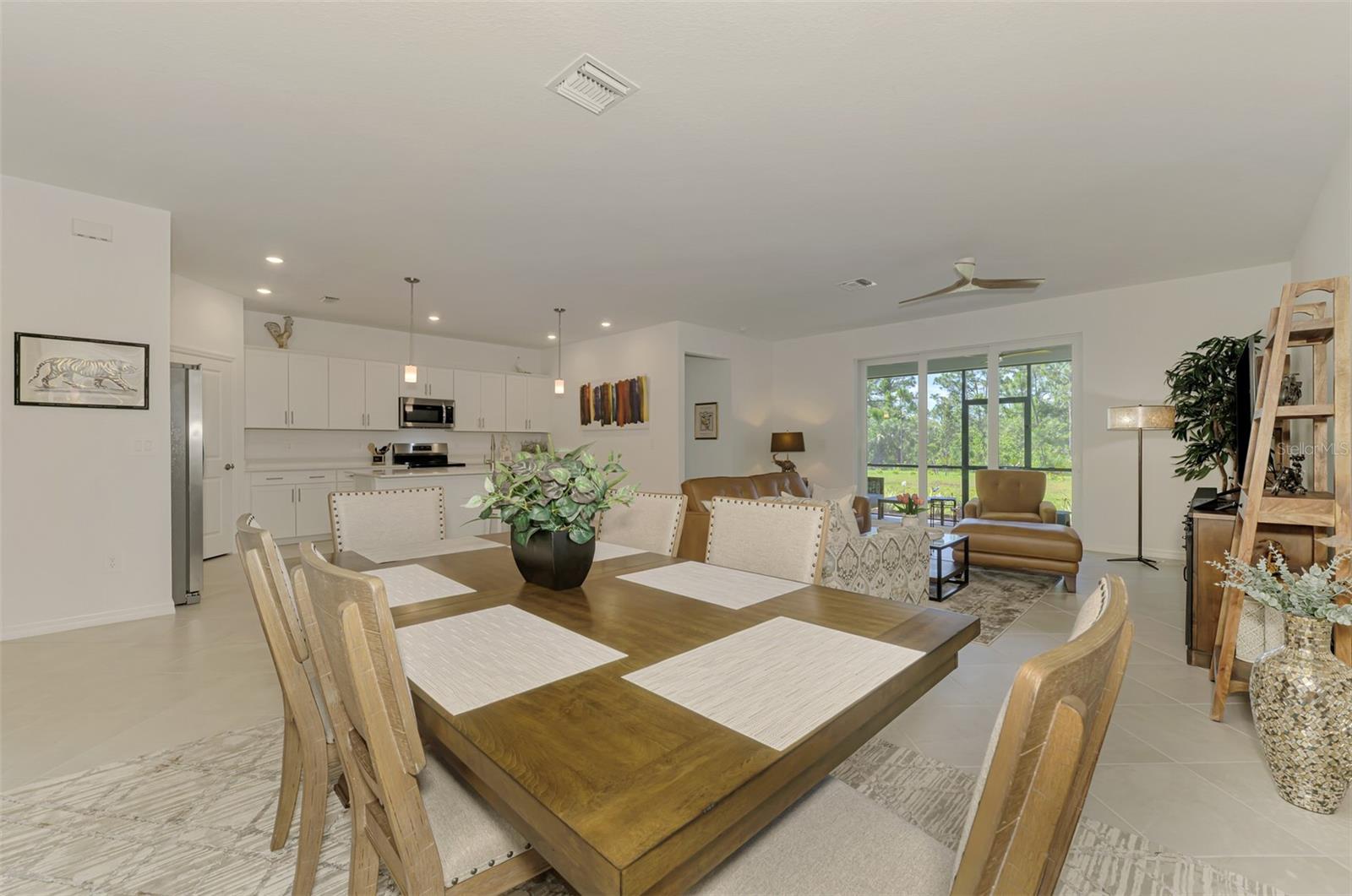 Image 14 of 57 For 10995 Pinot Drive
