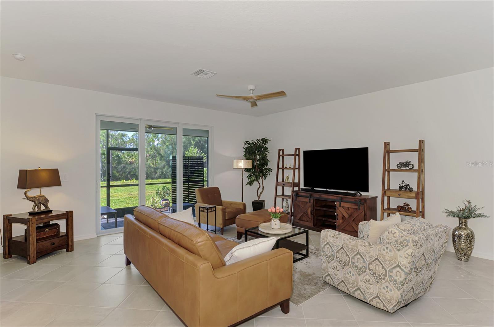 Image 16 of 57 For 10995 Pinot Drive