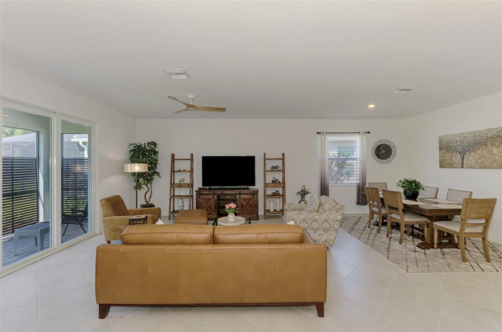 Image 17 of 57 For 10995 Pinot Drive